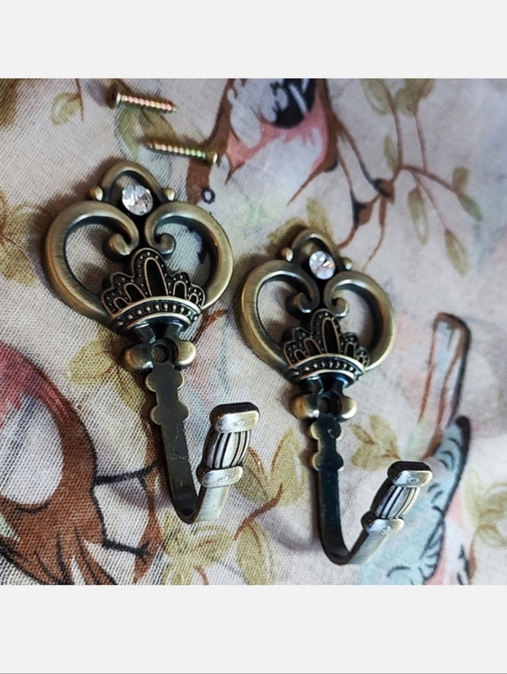 Set of 2 Rhinestone Antiqued Brass Bronze Metal Crown Tiara Pageant Hooks NEW